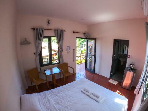 Hostal Phu Quoc Areca Garden Bungalow