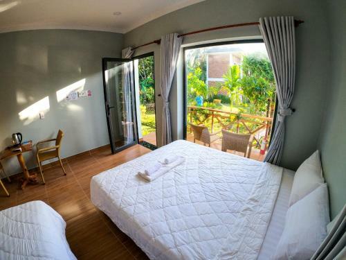 Hostal Phu Quoc Areca Garden Bungalow