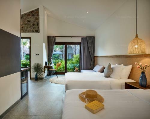 Hotel M Village