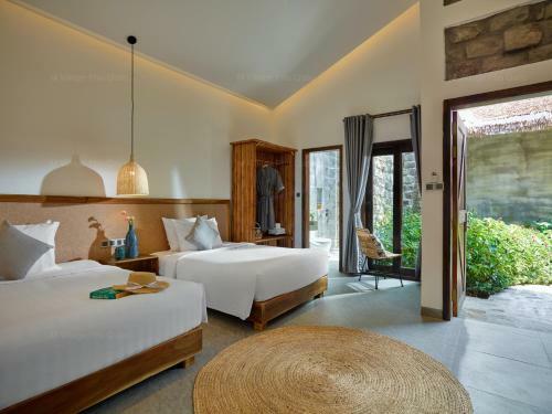 Hotel M Village