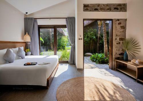 Hotel M Village