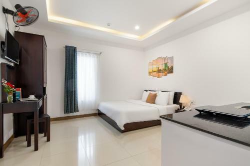 Phuong Dong Hotel And Apartment