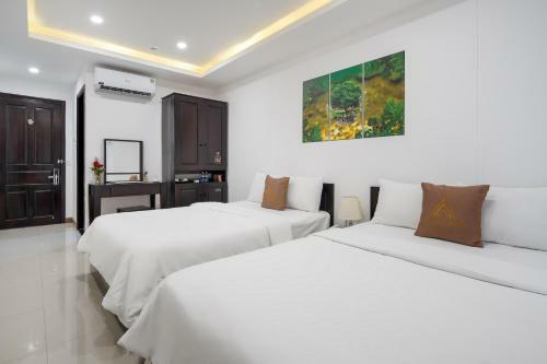 Phuong Dong Hotel And Apartment