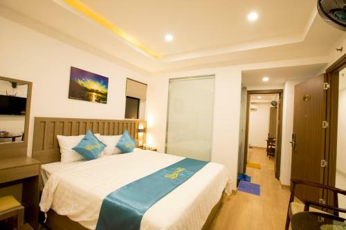 Que Huong Hotel