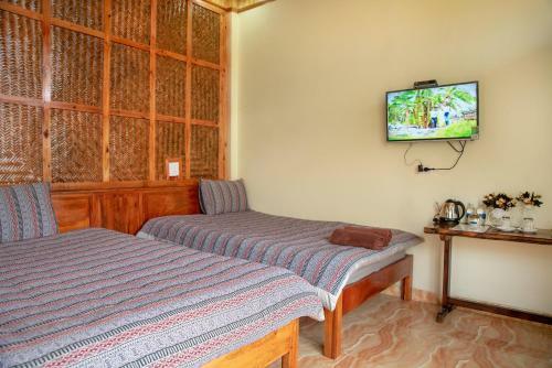 Muong Hoa River View Homestay