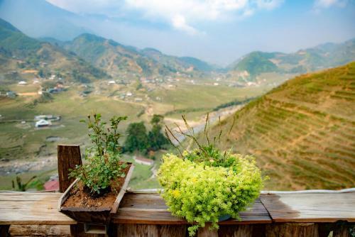Muong Hoa River View Homestay