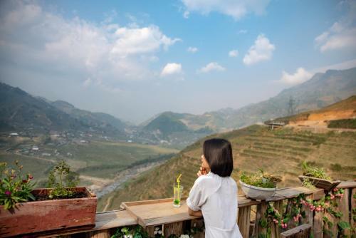 Muong Hoa River View Homestay