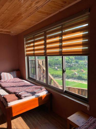 Muong Hoa River View Homestay