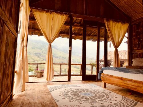 Hotel C?mlam Eco House