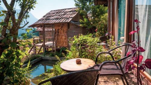 Hotel C?mlam Eco House