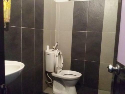 Hotel C�ng Ty Tnhh Kh�ch S?n L� Phan