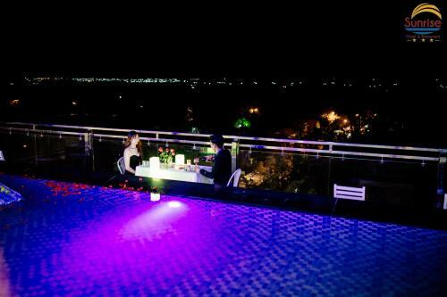 Hotel Kha?ch Sa?n Sunrise Ninh Thu�?n