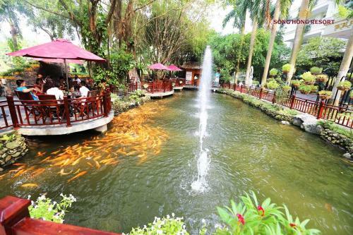 Hotel S�ng H?ng Resort