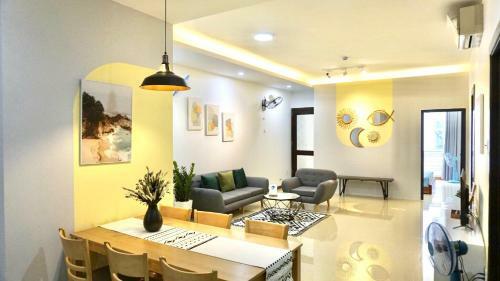 Coastal View - S?n Th?nh 2 Apartment