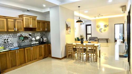 Coastal View - S?n Th?nh 2 Apartment