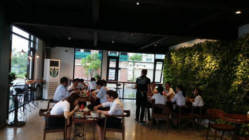 Apartamento Minh Qu�n Building