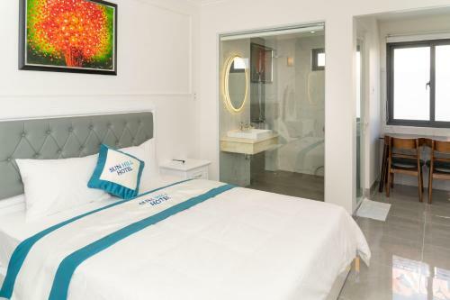Sun Hill Hotel