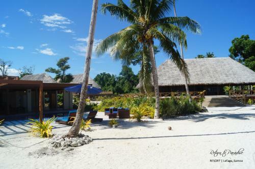 Hotel Return To Paradise Resort