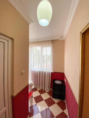 Hostal ?????