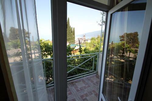 Hostal Nacharianoff Guest House