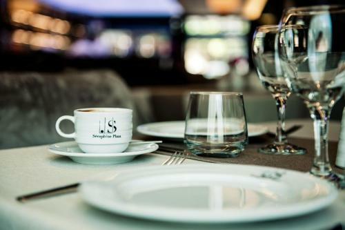 Hotel Seraphine Plaza