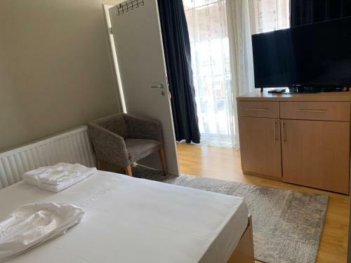 Dejavu Hotel 2