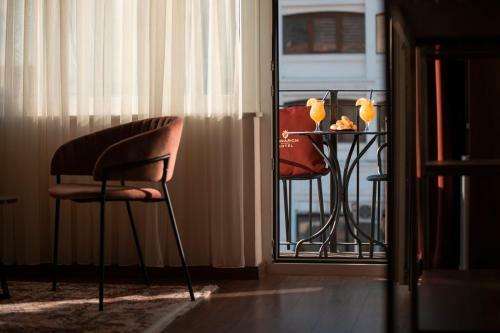 Monarch Boutique Hotel