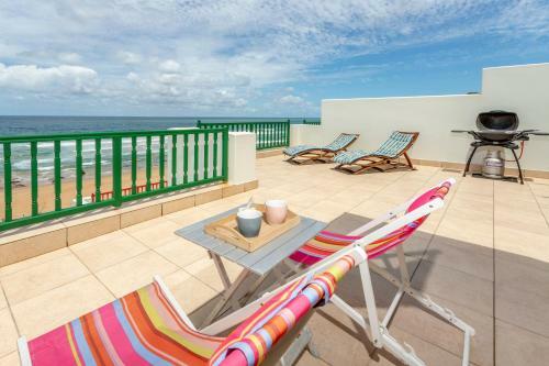 Skiathos 14 - Beachfront Apartments In Shakas Rock