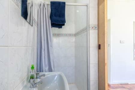Beach Villa With Pool - Short Walk To The Beach