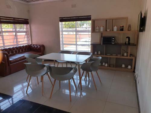Hostal Naya Lodge