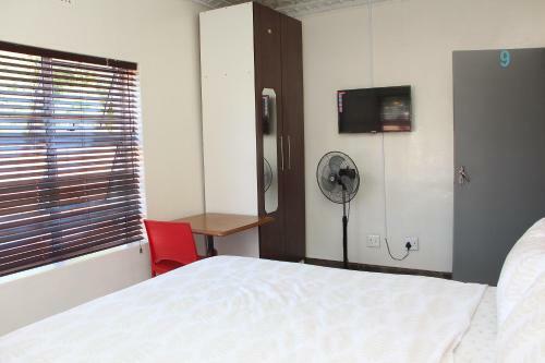 Hostal Naya Lodge