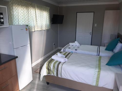 Hostal Lux Rooms On 37