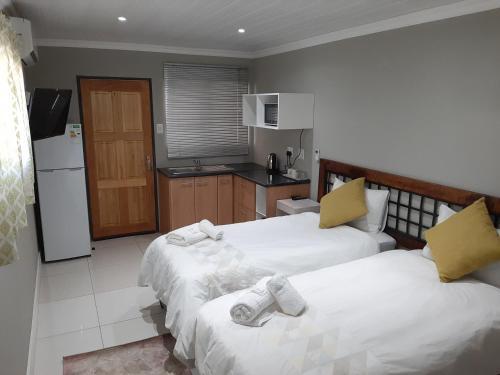 Hostal Lux Rooms On 37