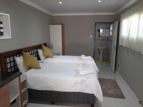 Hostal Lux Rooms On 37