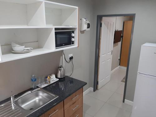Hostal Lux Rooms On 37