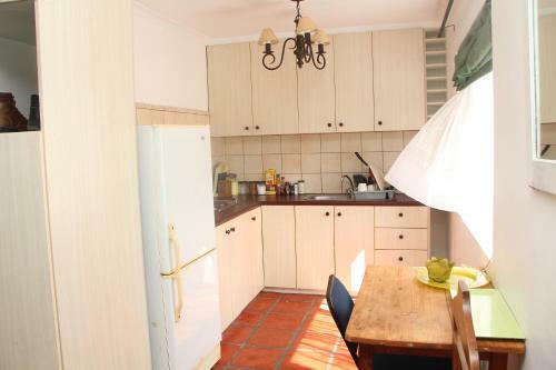 Hostal Demepran Grove B & B