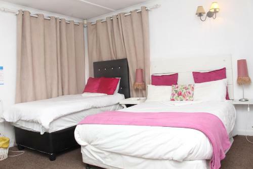 Hostal Demepran Grove B & B