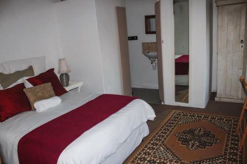 Hostal Demepran Grove B & B
