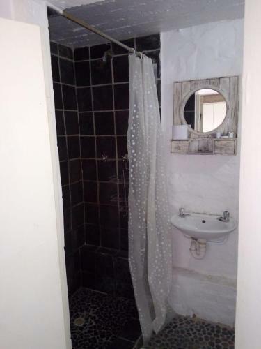 Hostal Demepran Grove B & B