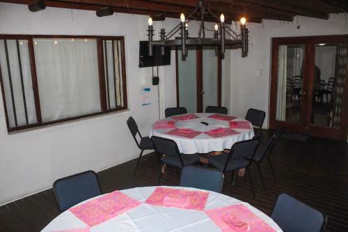 Hostal Demepran Grove B & B