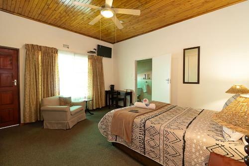 Hostal The Lakehouse Guest House