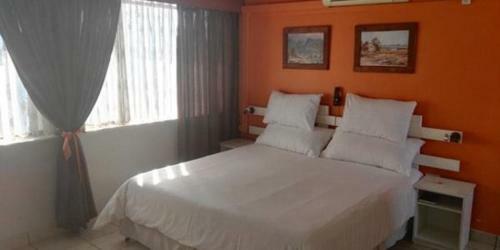 Executive Lodge