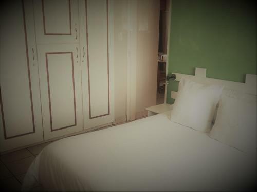 Executive Lodge