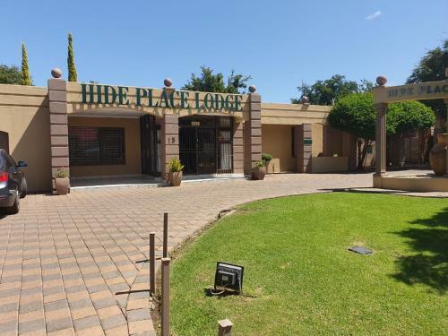 Hostal Hide Place Lodge