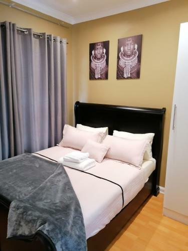 Hostal More-inn Guest House