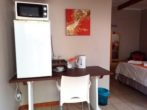 Hostal Heidi's Place Guesthouse