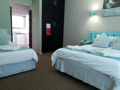 Hostal Heidi's Place Guesthouse