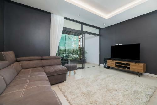 Chelsea Apartments
