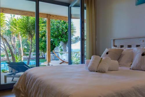 Lodge Ocean Lounge