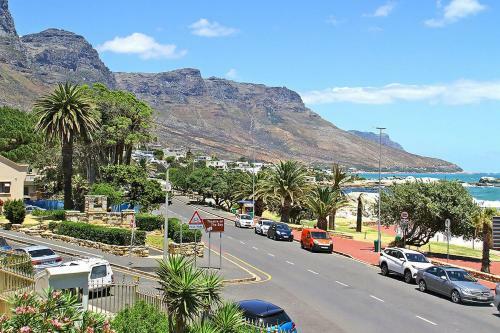 Apartamento On The Beach In Campsbay